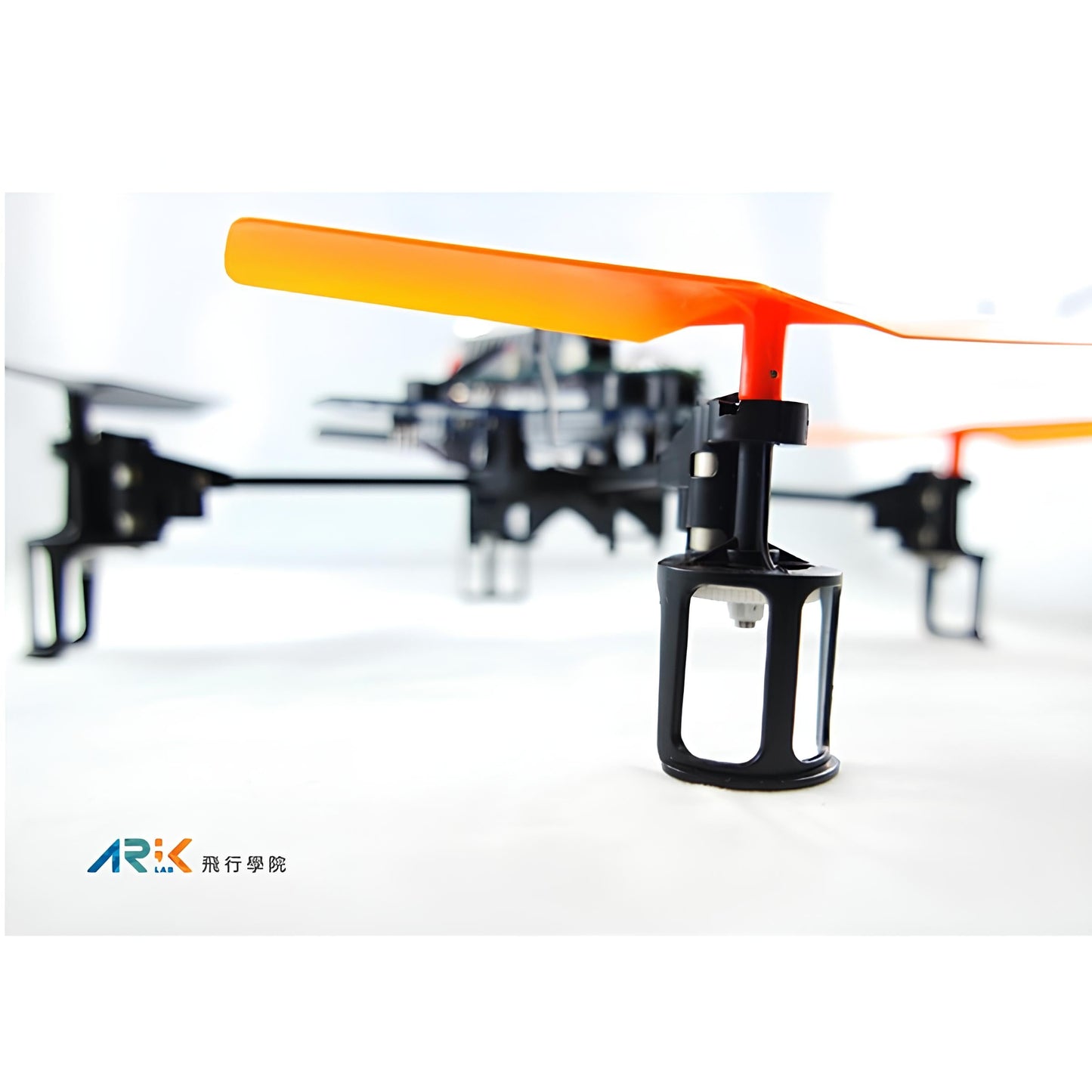 DragonFly 飛龍在天 – 自學 Arduino 四軸無人機必買!