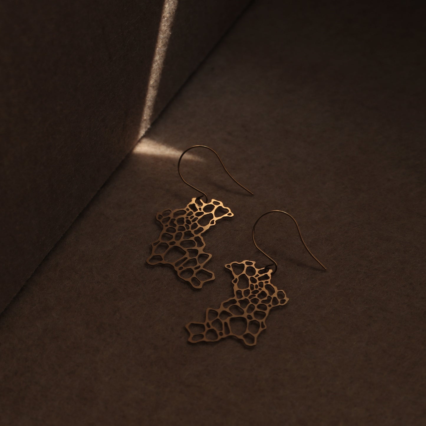 moorigin|風化岩耳環 S