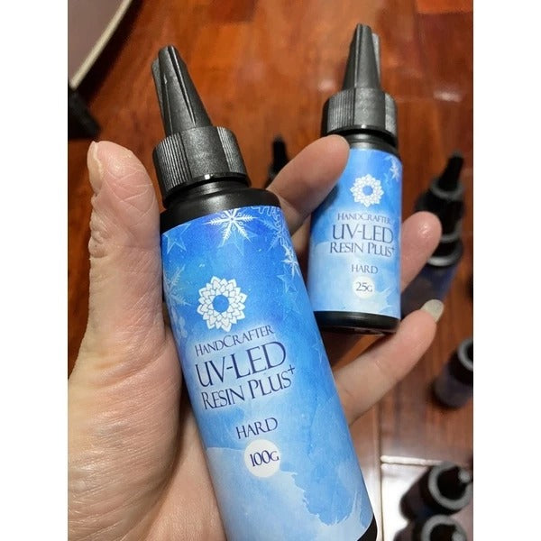 【米米手工藝術工作室】《第三代》手作仔UV膠 HandCrafter UV-LED Resin Plus + UV 膠 Hard Type 100g (透明)