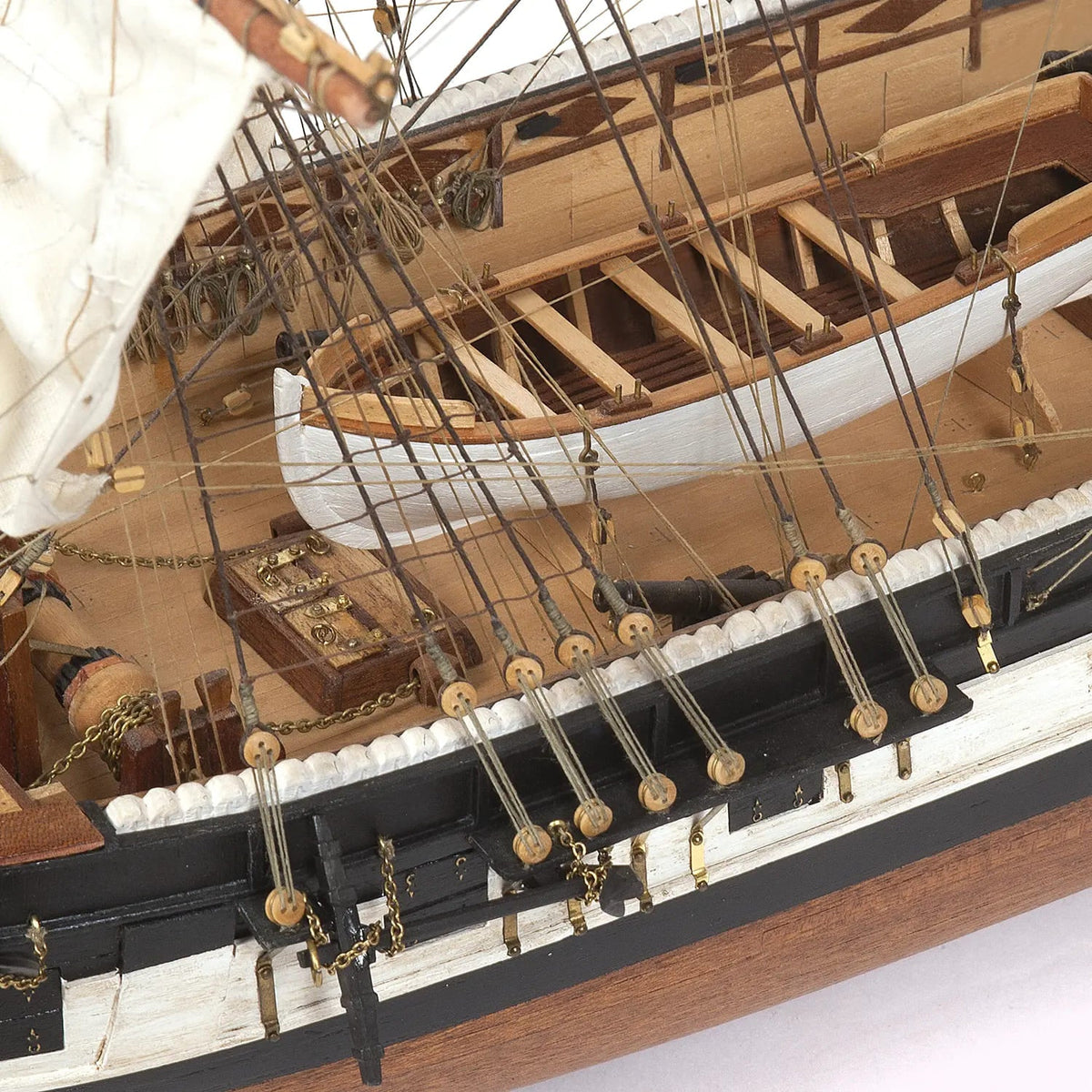 HMS Beagle 小獵犬號- 奧克爾木質精品模型套組 | 難易度:中 – PanMART 泛市集