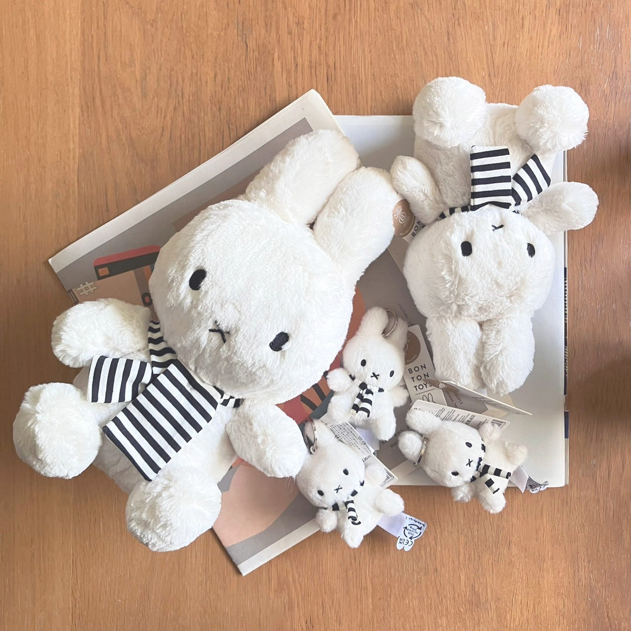 BON TON TOYS｜Miffy 米菲兔填充玩偶-圍巾兔 (23/33CM)